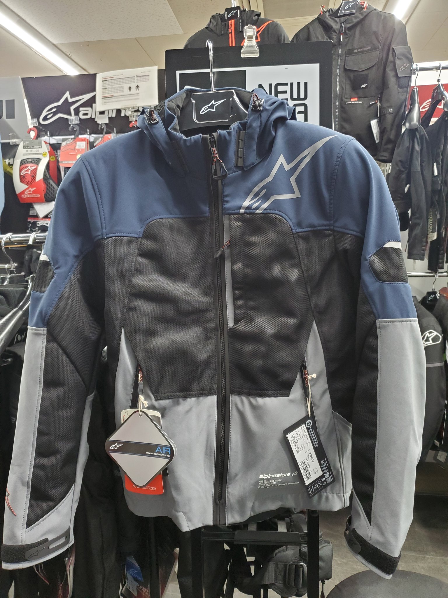 マリさん専用！新品 アルパインスターズ メッシュジャケット サイズM アルパインスターズ メッシュ ジャケット M（【楽天市場