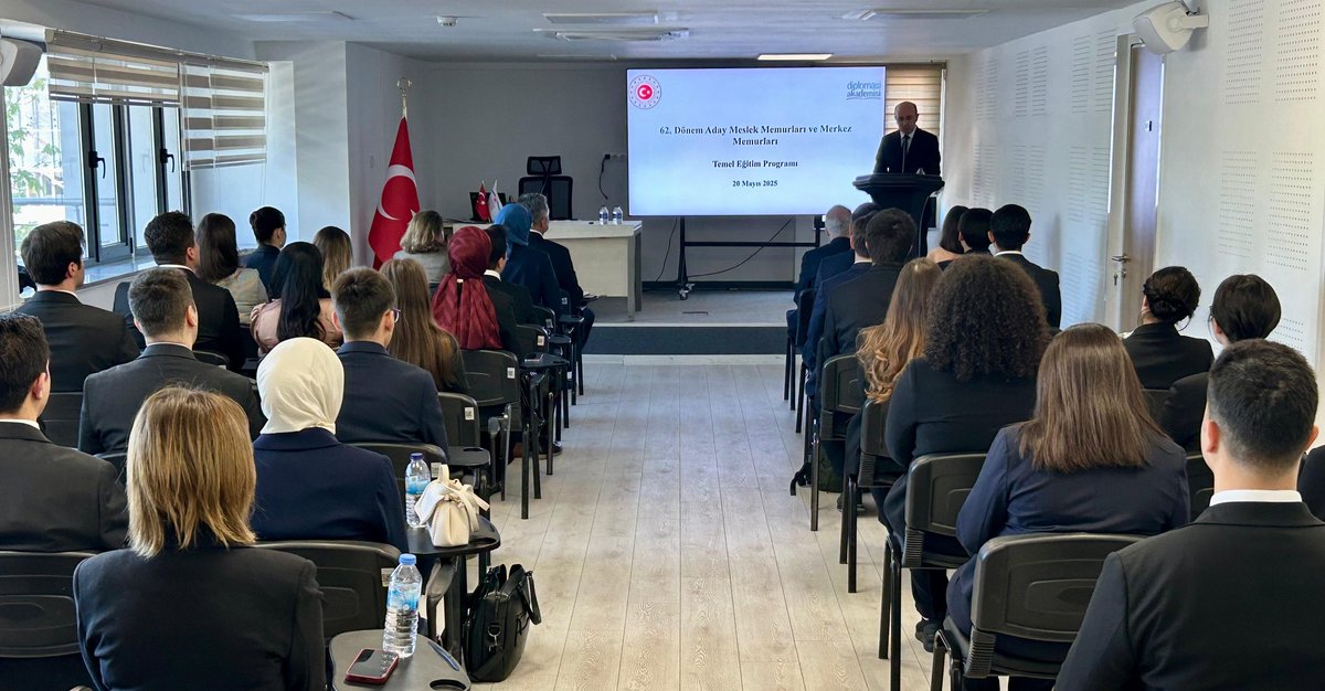 62. Dönem Aday Meslek Memurlarımıza yönelik Temel ve Hazırlayıcı Eğitim Programı 20 Mayıs 2025 tarihinde başlamıştır.