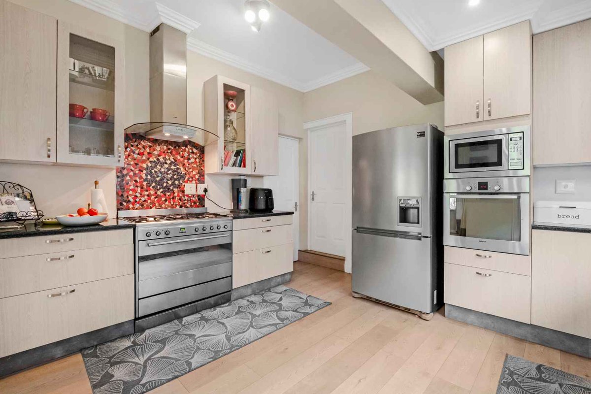 🛏 4 | 🛁 3.5 | 💰R4,300,000 | 📍Magaliessig, Sandton | Web Ref: #2386062

Tucked away in a secure, boutique complex, this spotless cluster offers the perfect mix of modern elegance and family-friendly functionality in the heart of Magaliessig.

𝗟𝗜𝗡𝗞: myproperty.co.za/properties/mag…