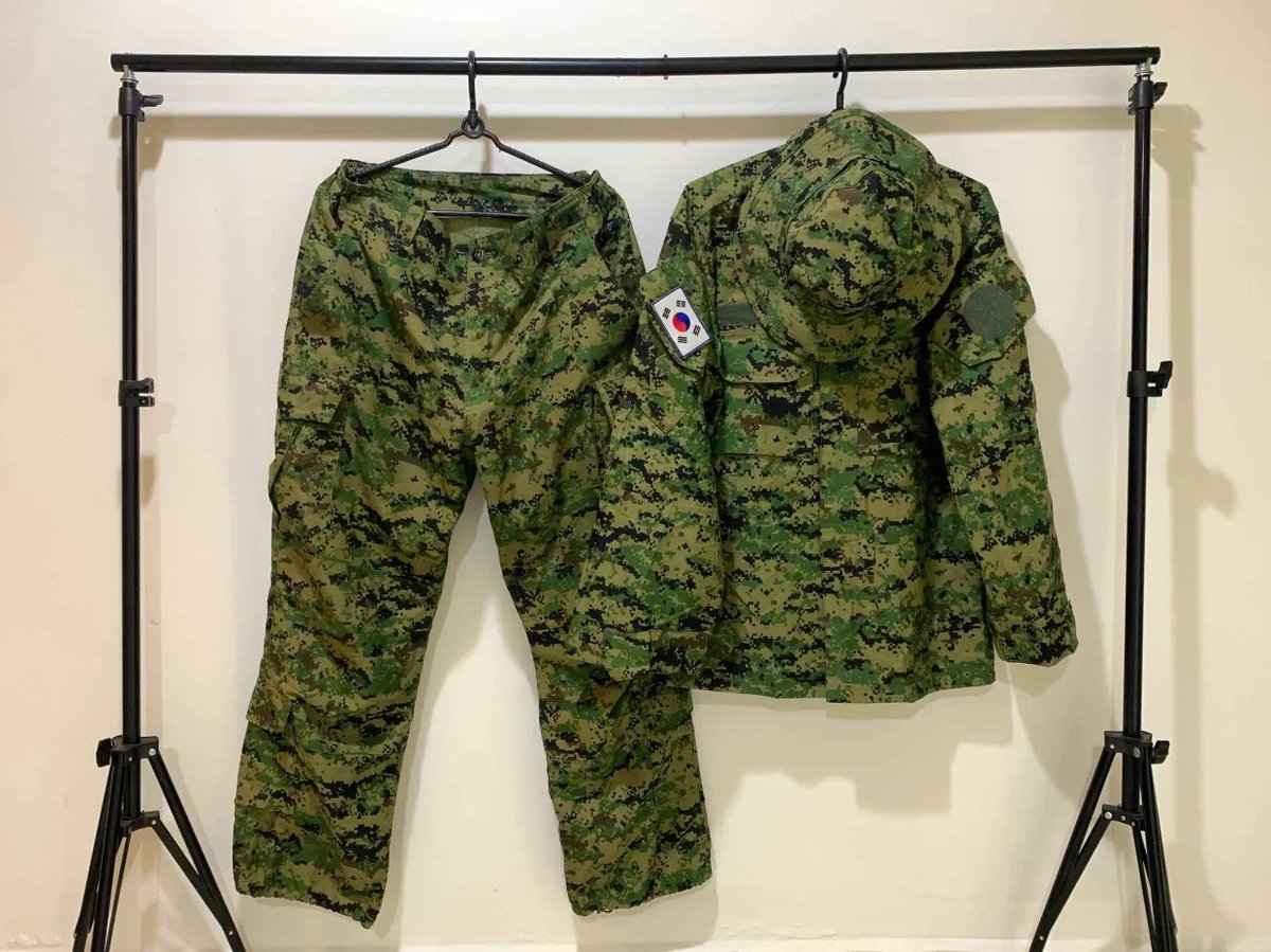Tungxeng113's tweet image. Republic of Korea Navy Special Warfare Flotilla "UDT Pattern"
Don't @ me because I don't know the correct name for this....
Pictures taken by @kachiusa1975
SSU soon once I found a matching jacket