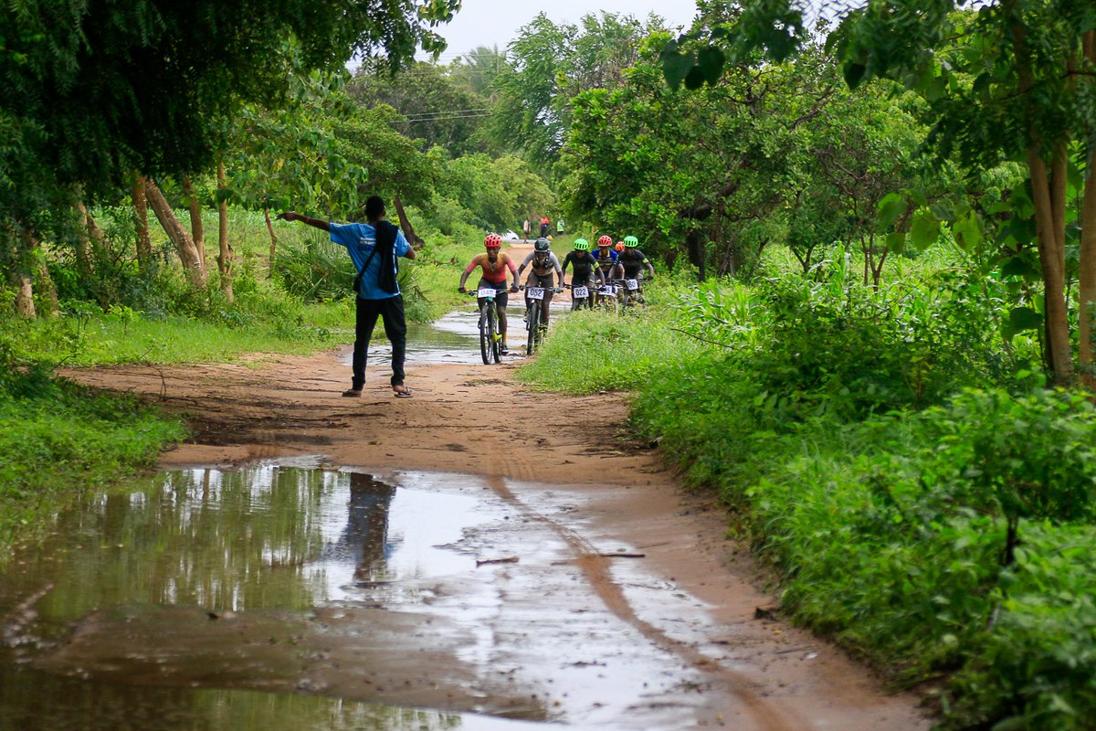 arochakenya's tweet image. The 7th #SokokeMTBChallenge was soaked—and still a blast! 🌧️💪

Rain from 5 AM till late, but riders and marshals powered through. Huge shoutout to all who showed up, stood strong, and cycled on. You’re LEGENDS.

#MTBChallenge #conservation #AssetsProgramme