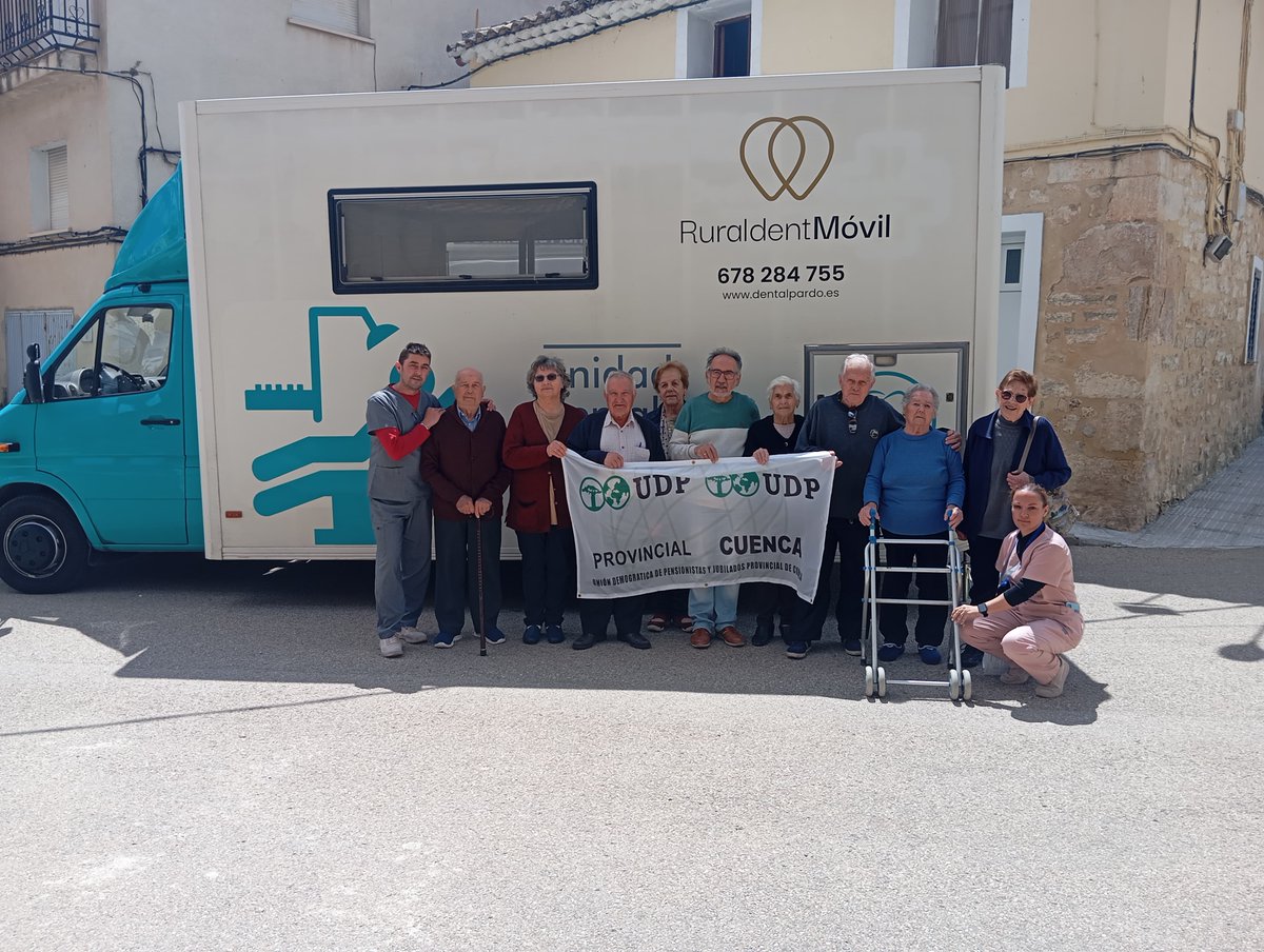 Primera visita del servicio sanitario de odontología de RuraldentMóvil, en Arguisuelas( Cuenca)