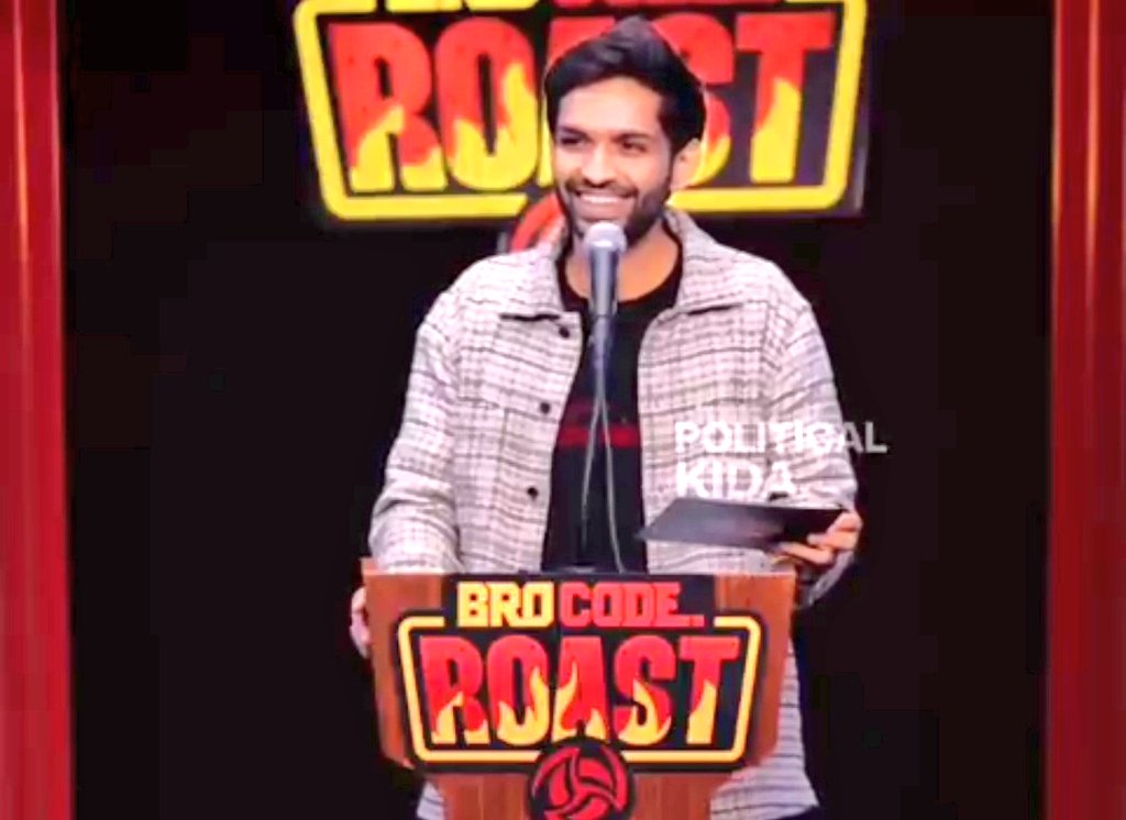 NewsAlgebraIND's tweet photo. BIG NEWS 🚨 Comedian Onkar Yadav mocks Kunal Kamra in front of him during the BroCode Roast show 😂🔥

He said --

"Kamra has been doing political comedy for years, yet hasn’t converted even one person."

"Kamra listens to everyone, but acts only for Congress." 😅

"Kamra doesn’t see the plight of Kashmiri Pandits." - ONKAR YADAV 🔥

Onkar Yadav poked fun at Kamra for campaigning for Kanhaiya Kumar.
