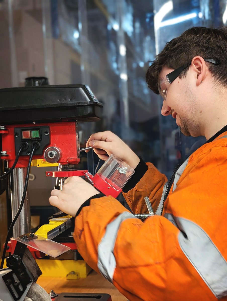 Leach's (@leachssafety) on Twitter photo Did you know, at Leach's, we have tailored tethering options for you and your tools?
We offer bespoke tethering solutions to ensure your tools are always secure.
Call us on 01432346800 or email us at sales@leachs.com โ๏ธor have a look at our collection:๐ ow.ly/XV0850VtFso Did you know, at Leach's, we have tailored tethering options for you and your tools?
We offer bespoke tethering solutions to ensure your tools are always secure.
Call us on 01432346800 or email us at sales@leachs.com โ๏ธor have a look at our collection:๐ ow.ly/XV0850VtFso