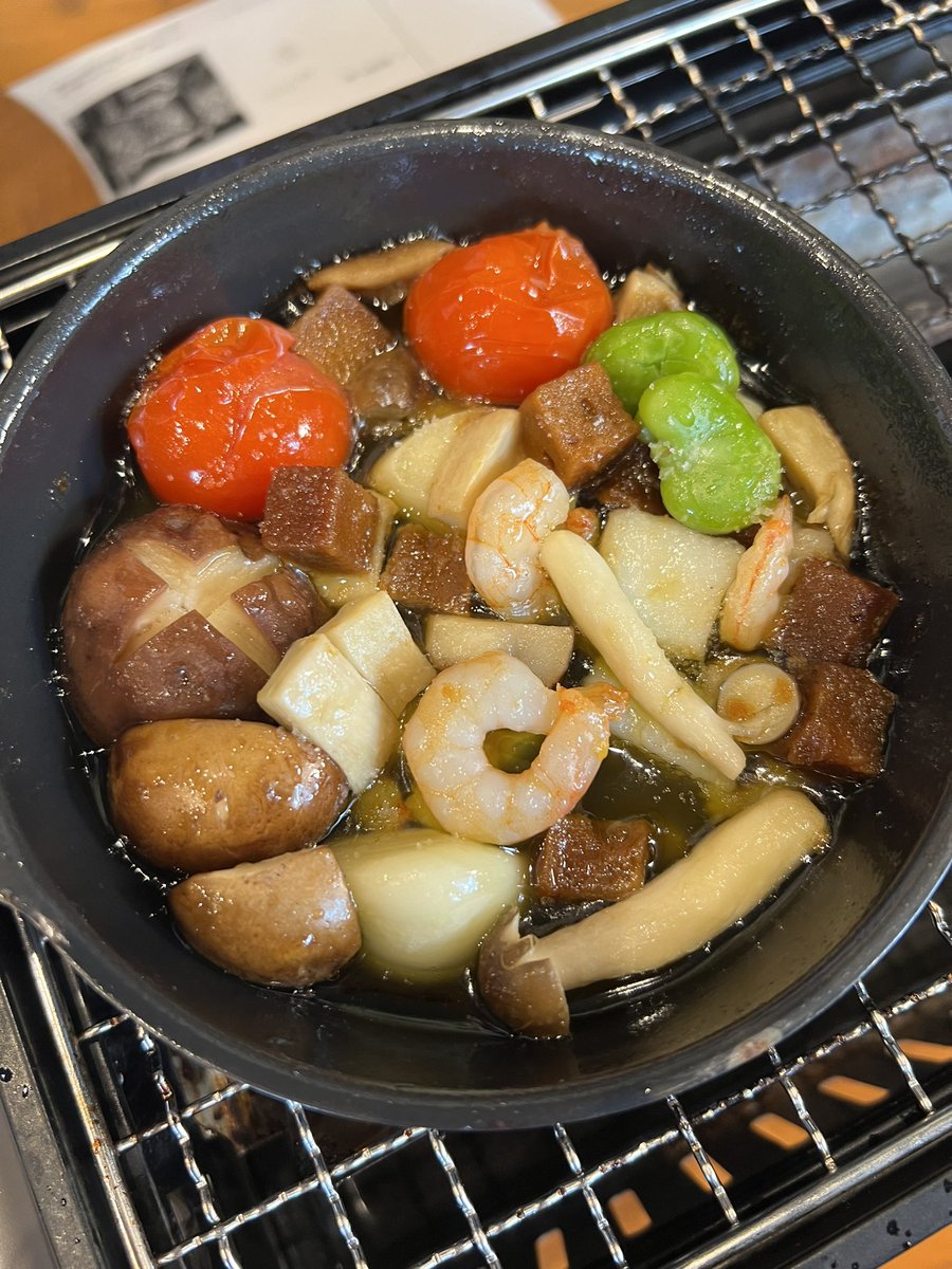 archivect_jp's tweet photo. 昨日、下関水陸物産(やまみうに)様の
インスタライブ配信現場にて、配信のお手伝いをさせていただきました👀📹
今回の配信テーマが「キャンプ飯」🏕️
ということで、終始賑やか＆美味しそうな匂いでいっぱいのライブでした🤣

大切な現場をお任せいただいてありがとうございました✨ https://t.co/16lUH1aUPV