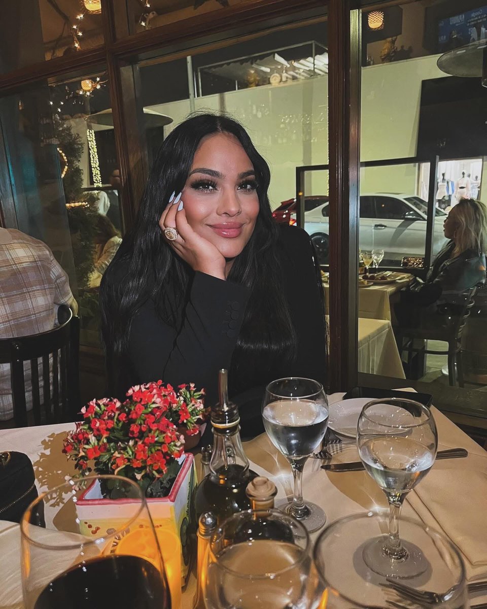 MayeliClub's tweet image. Unstoppable 🌟 Con Dios delante de mi , de mi familia y de mis proyectos 🙏🏽 Amen 

Mi último día con pelo negro 🙂‍↕️