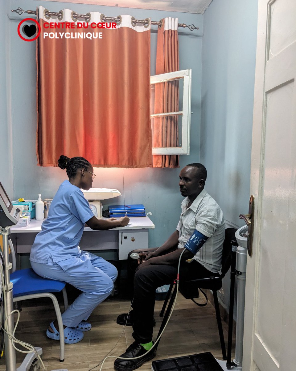 Dès le triage du Centre du Cœur 💙, bénéficiez d'un accueil professionnel 👩‍⚕️ et bienveillant . Nos infirmières sont là pour vous écouter et vous orienter avec soin vers nos médecins spécialistes. 

 #SoinsDeQualité #Professionnalisme #Bienveillance #Santé