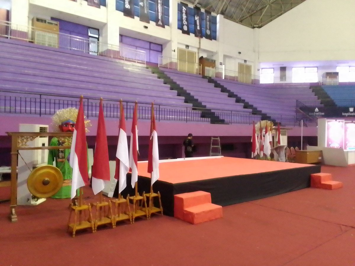 suryajayaevent1's tweet image. Sewa Panggung Karpet Standar Dan Permadani di Jakarta

untuk infomasi lebih lanjut bisa menghubungi nomor dibawah ini via wa atau sms : 082181181975 ( mita) 081317490812 (sumi)
#sewapanggung #panggung