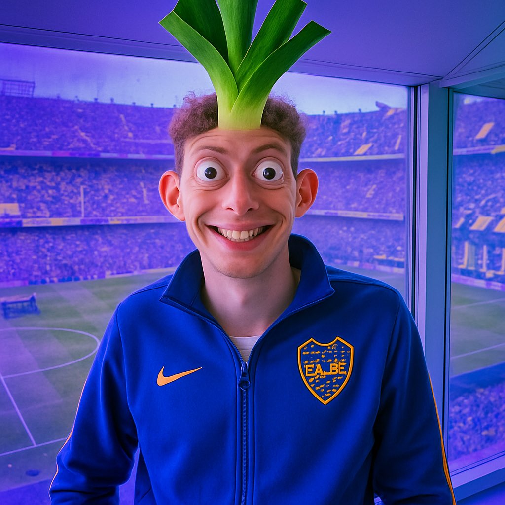 Llorentismo14's tweet photo. Noticia de última hora💥💥💥💥💥 El streamer davo xeneixe sufrió de estado vegetativo tras la cojida que le dieron a boca y también sufrió de un ematoma visual tipo c, queremos desearte mucho apoyo davo mejórate pronto hermano SOS grande boca ni jodiendo🥲💙💛 https://t.co/HMx1lJ5Zk9