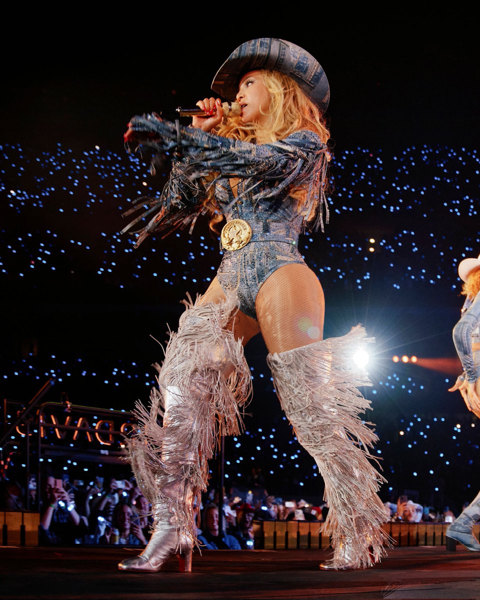 firstbeyonce4k's tweet photo. https://t.co/ABmwiFQ3d9