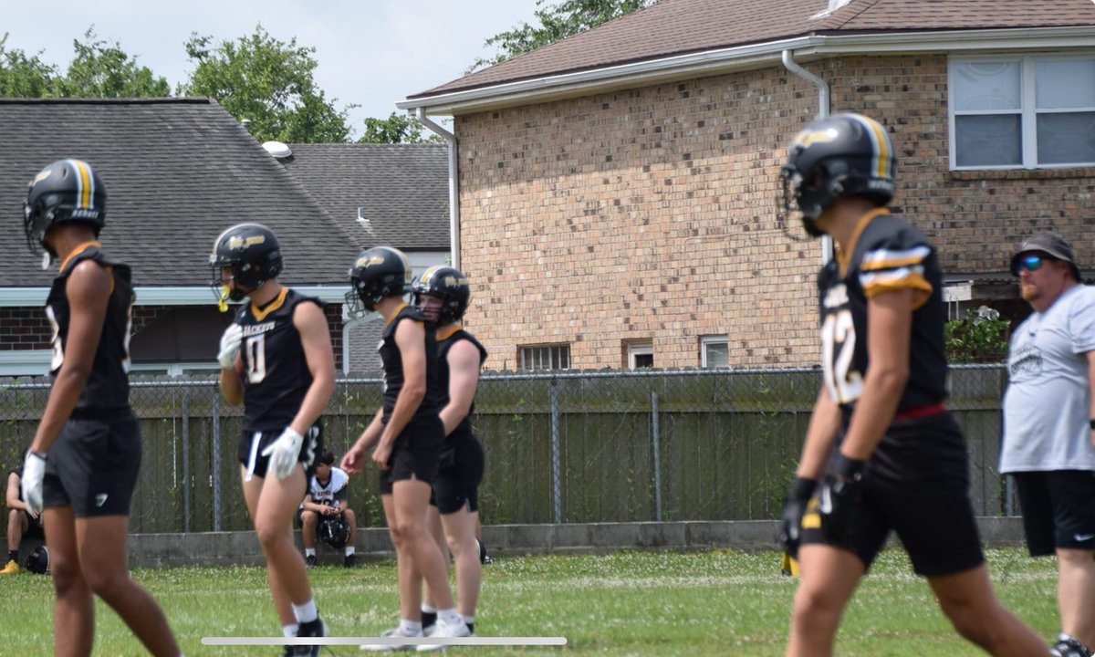 Create the culture
Show them you care
Watch them run through a wall for you!
Everyday we chase greatness!
#SWARM