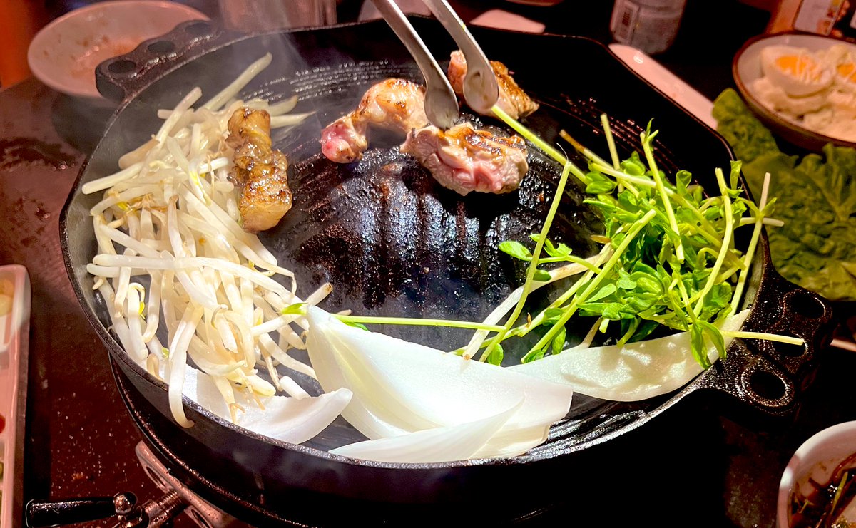 Yukidesuyoy's tweet photo. 結婚11年目になりまして
子どもは全員小学生🏫
畑の🍓美味しいごはん🥩
充分じゃ、ありがたいねぇ✨ https://t.co/YSvk6LbAUN