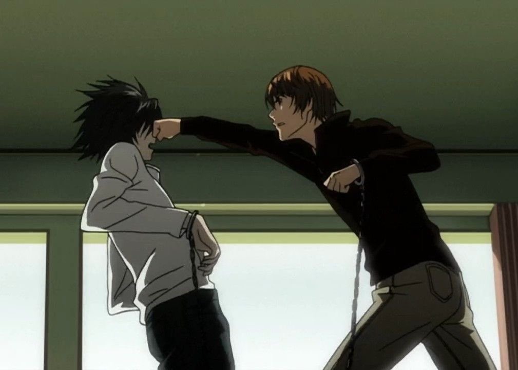 라이토 키라인 이유: 싸울 때 눈 때림
이 잔혹한 싸움 방식을 가진 사람은 키라일 수밖에 없음