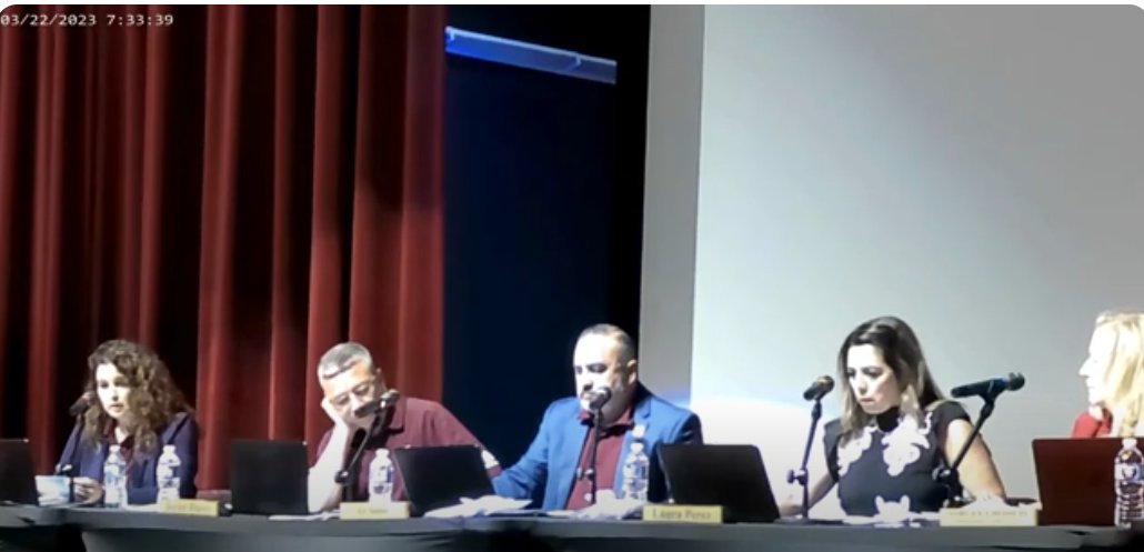 bit.ly/3F9kofP
VIDEO: A Uvalde CISD trustee drops bombshell decree on School Board ending scheduled meetings
#uvaldecisd #uvalde #Uvaldetx