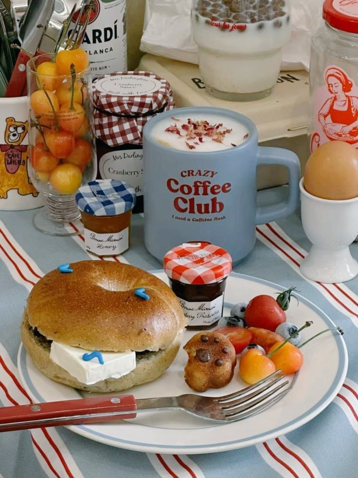 ⠀  

┊͙ O52O25     :   ﹙ 𝓡 ﹚ 
⠀  Good morning! 
⠀  Am I too late for breakfast?

⠀