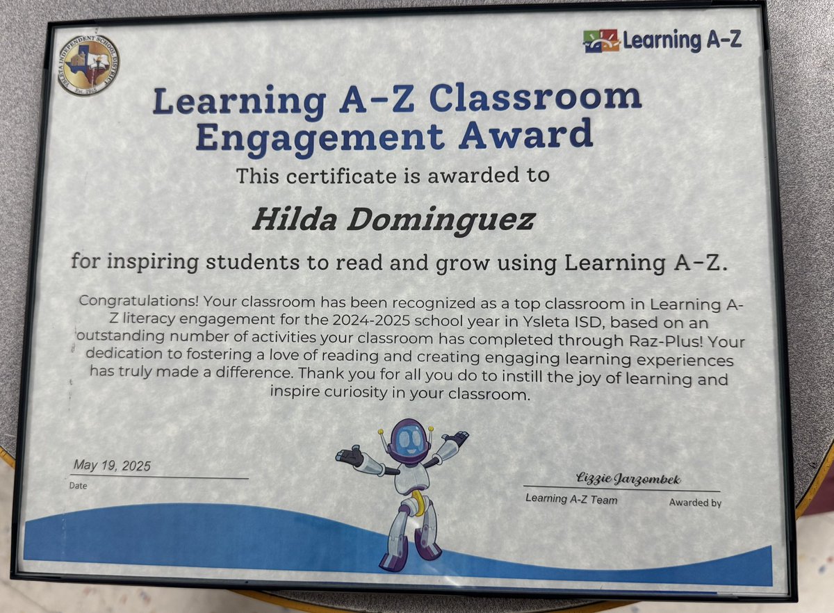 ALPsDepartment's tweet image. Congratulations to Ms. Dominguez and her dual language students for receiving the Learning A to Z Classroom Engagement Award. Great job for being #1 at Parkland Elementary. @ParklandToreros @ALPsDepartment @YsletaISD @_IreneAhumada @BrendaChR1 @LearningAtoZ