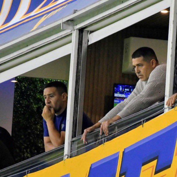 LaPalaDeFijap's tweet photo. Hicieron mierda a Boca y eso LA GENTE  no se los va a perdonar jamás.
Por el bien de Boca Riquelme tendria que adelantar las elecciones
6 técnicos en 5 años, Jugadores viejos, libres y de equipos chicos, dos años sin Libertadores. Nos dejaron sin nada, Riquelme nos DESTRUYO https://t.co/acB8USoFIX
