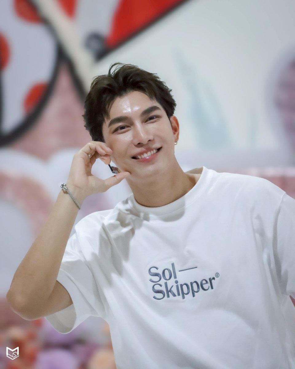 MewSuppasit Thailand tweet media
