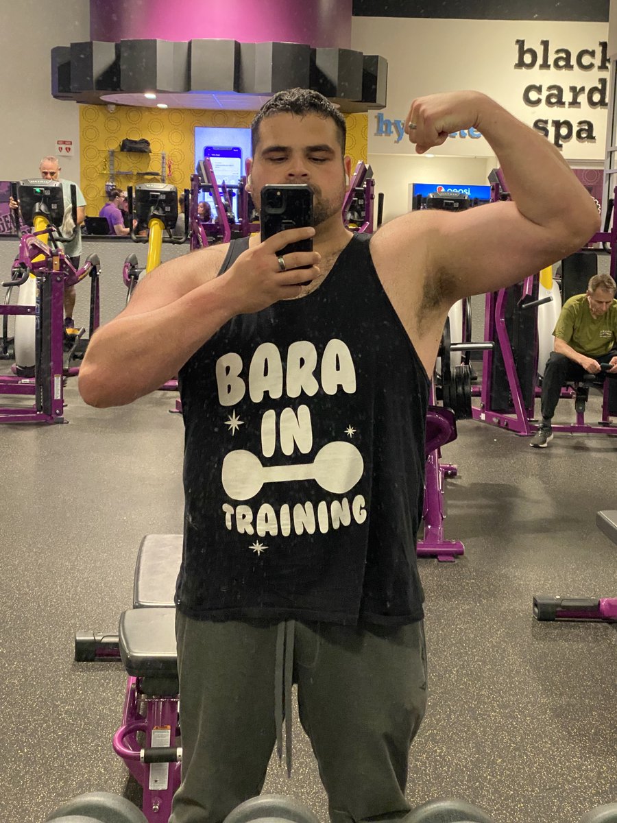 JDKong95's tweet photo. Big boy #himbo #daddy #bara #barapecs #BigBara #gym #workoutmotivation #weightlossjourney #gymmotivation #workingout https://t.co/erUtzZgDw9