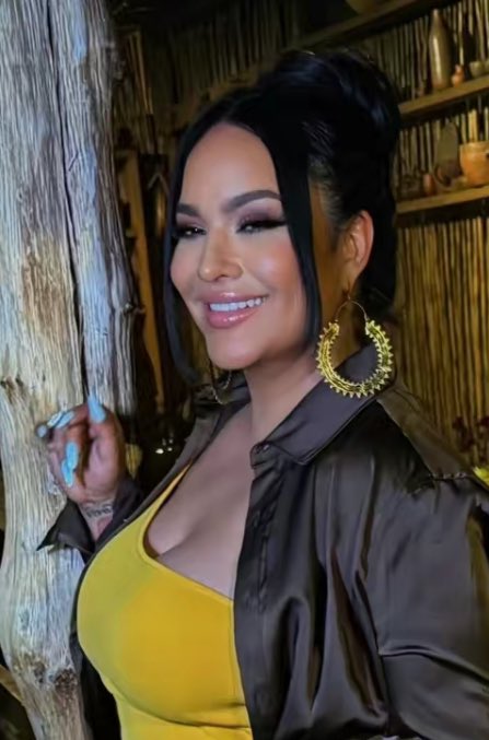 MayeliClub's tweet image. Que tengan un bello inicio de semana a todos. Gracias por el apoyo, #teamMayeli 💛