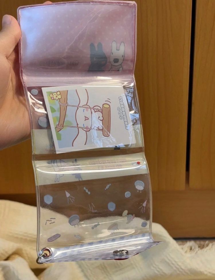 pausunguu's tweet photo. mau spill beberapa “dompet lipat” lucu yg mungkin bakal kamu sukainn, boleh disave dulu dibeli kapan-kapann 💸🍒💋✨ https://t.co/b5nz61EN7K
