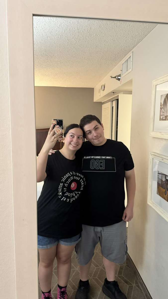 Mar (found out she’s autistic!) 🥹 tweet media