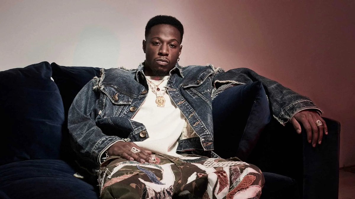 poptheperctwin_'s tweet image. ray vaughn was so last week, now im hearing shit about some nigga named “ass cheek”. who wanna be my next victim? how many top dawgs will it take to sickle me (i’m sick)

-@joeyBADASS &amp;amp; @iAmLoadedLux #JoeyBadass #LoadedLux #Daylyt #RayVaughn #Rap #Hiphop #Music