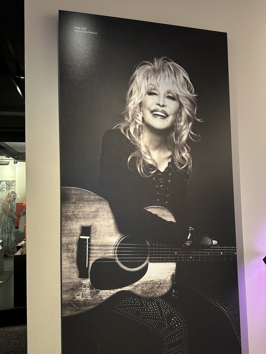 MaxVanberg's tweet photo. What a really cool moment tonight! Getting to see @DollyParton and her new exhibit Dolly Parton’s JOURNEY of a SEEKER before it opens tomorrow at the @countrymusichof https://t.co/KfTR2y0eSo