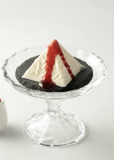 nansama's tweet photo. @Rainmaker1973 10-Minute Miracle Cheesecake

Alpen Cheesecake, Kurobe, Japan https://t.co/Kv2IrEYtgS