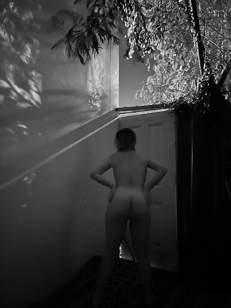 อยากเป็นนางแมวยั่วสวาท……..ตอนนี้เป็นได้แค่ แมวเซา   ก็แมวเหมือนกันละเนอะ