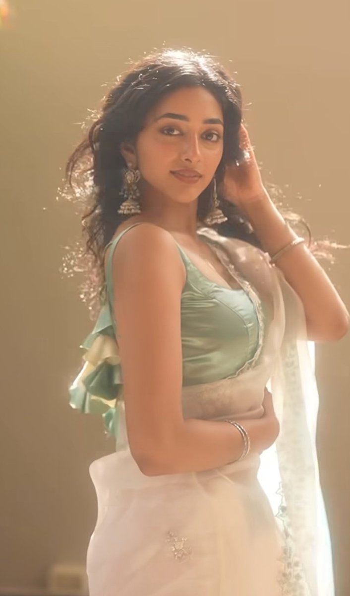 GrXP6WlaAAAjE4D?format=jpg&name=medium