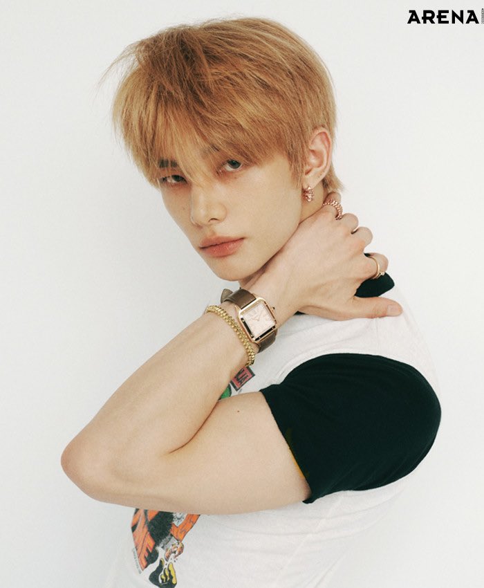 hyunesz's tweet photo. #HYUNJINxCARTIER https://t.co/kOoMPMPaHx