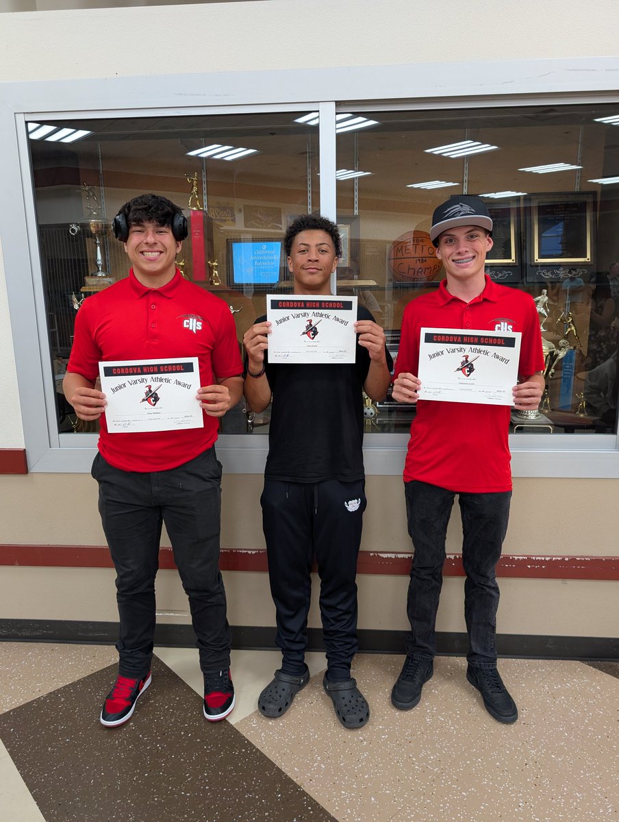 TreyWallaceQB's tweet photo. Wrapped up this track season at the track banquet! Now time to put that speed on the football field🏈 @chslancerfb @CoachDolliver @tamez209 @CordovaSports #football #quarterback #speed https://t.co/QQGegwjCO6