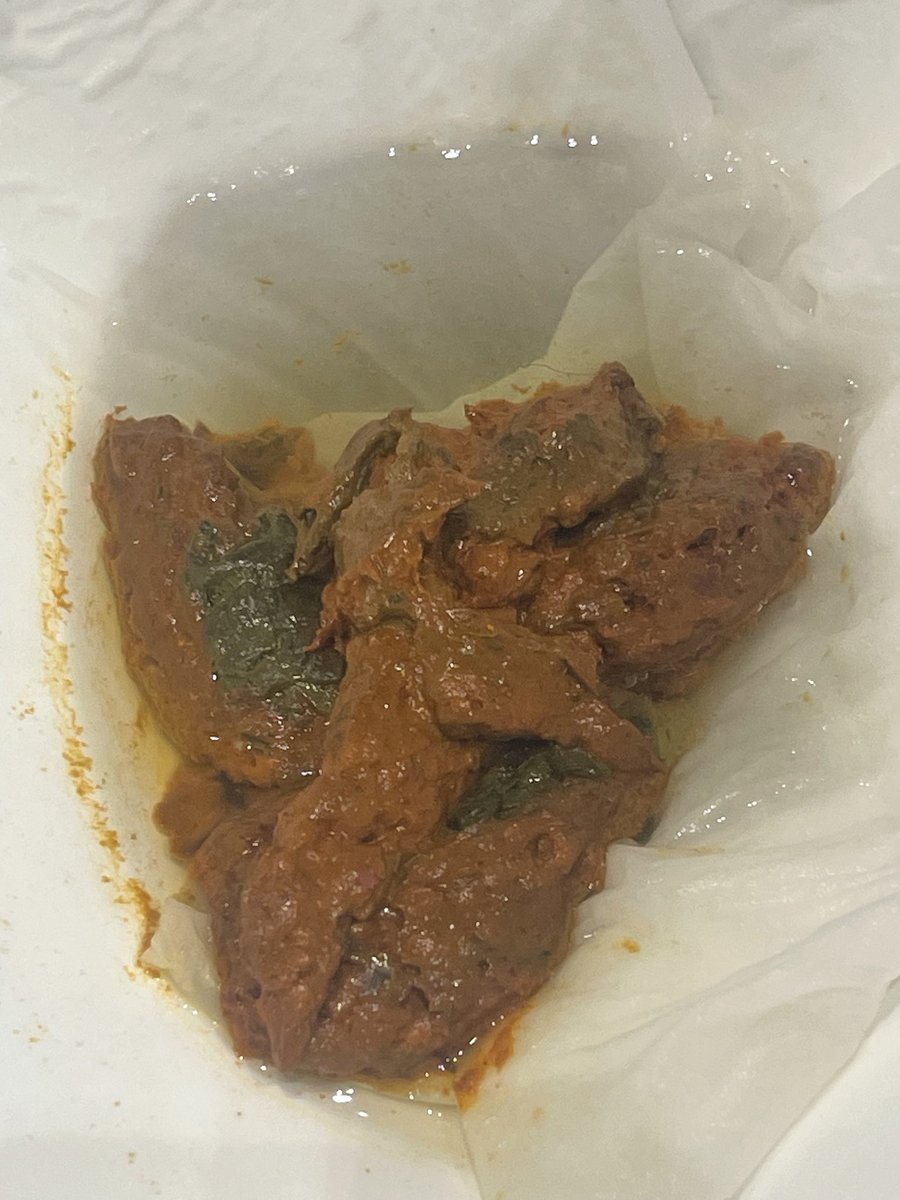 926448264boy's tweet photo. #厕奴调教  #黄金零食
还冒着气，趁热吃 https://t.co/jKawqHqx7Z