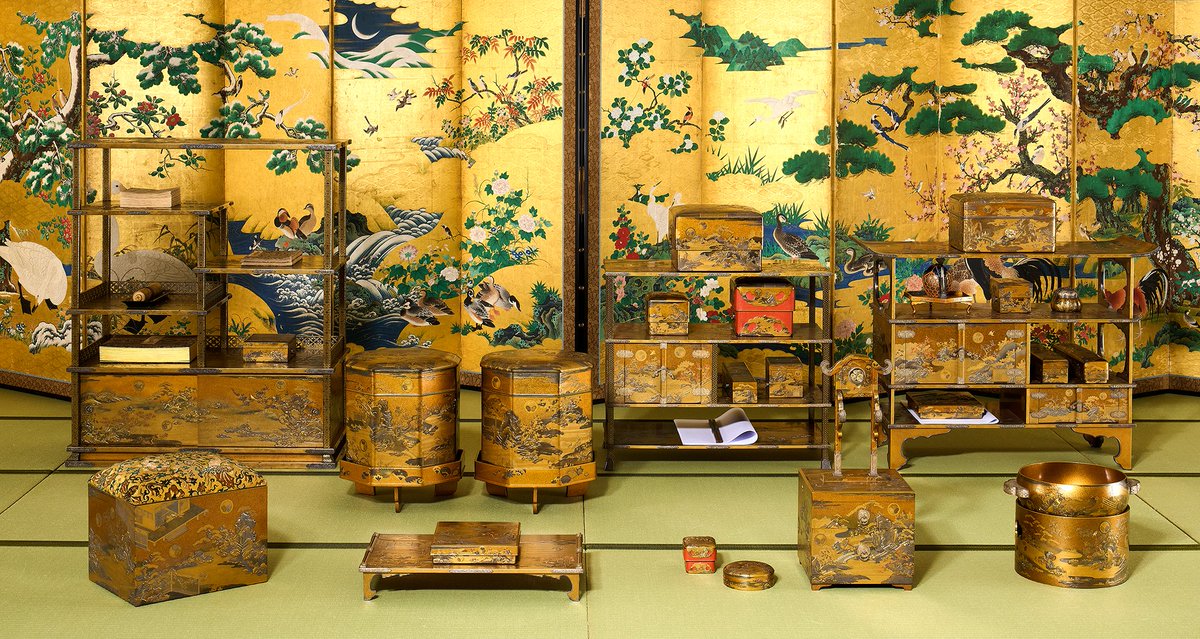 江戸時代の婚礼調度に欠かせない黒棚・厨子棚・書棚をあわせて三棚と