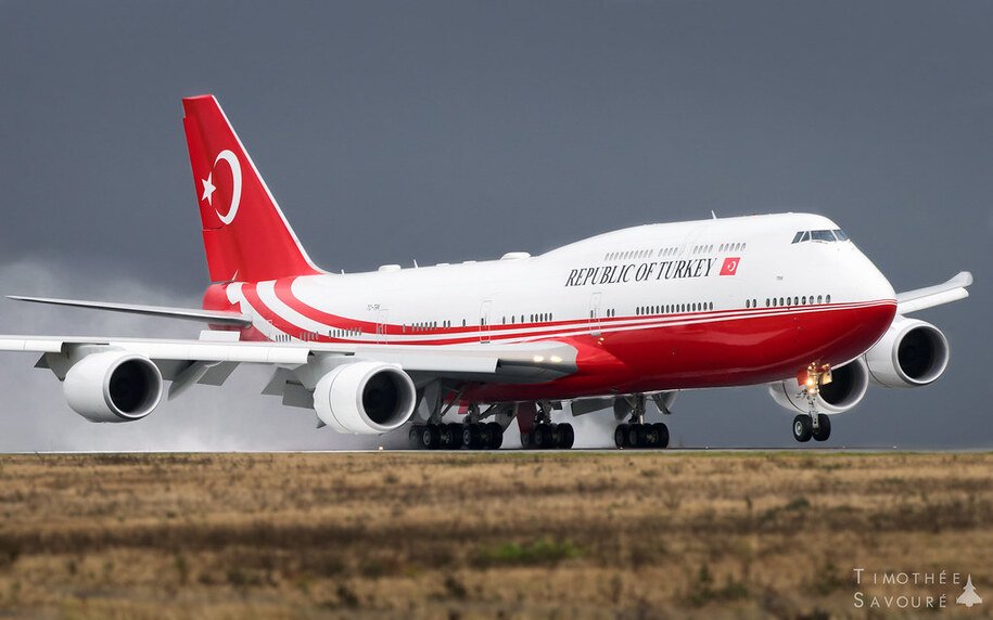 ADEM YAVUZ ARSLAN (@ademyarslan) on Twitter photo Pentagon belgelerine göre ABD Başkanlarının kullandığı Air Force One'nın yıllık personel gideri 37 Milyon dolar.
Bakım maliyeti çok yüksek olan 747-8 uçağının yıllık masrafı ise 134 Milyon dolarmış.
Aynı uçaktan <a href="/RTErdogan/">Recep Tayyip Erdoğan</a>'da da var. 'İtibar'ın bize faturası ne acaba ? Pentagon belgelerine göre ABD Başkanlarının kullandığı Air Force One'nın yıllık personel gideri 37 Milyon dolar.
Bakım maliyeti çok yüksek olan 747-8 uçağının yıllık masrafı ise 134 Milyon dolarmış.
Aynı uçaktan <a href="/RTErdogan/">Recep Tayyip Erdoğan</a>'da da var. 'İtibar'ın bize faturası ne acaba ?