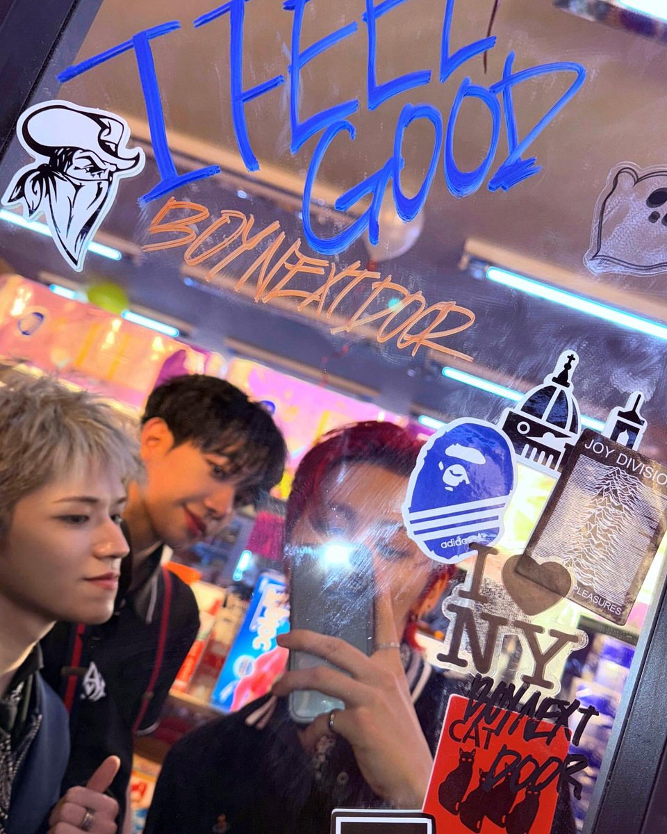 Threefold force, endless echoes. Delivering visuals crisper than glass, with a perfect blend of otherworldly vibes and sugar-fueled madness. Focus in, rewind the scene, and relive it this instant holds dimensions you won’t want to overlook.