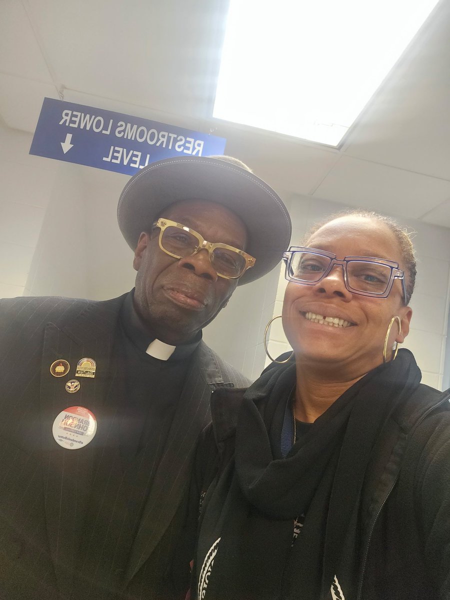 Urbantranslator's tweet photo. @ChicagosMayor They Better Listen;  Chicago must re-elect  Mayor Brandon Johnson. TO GOD BE THE GLORY!! https://t.co/e5Ea9EMRZf