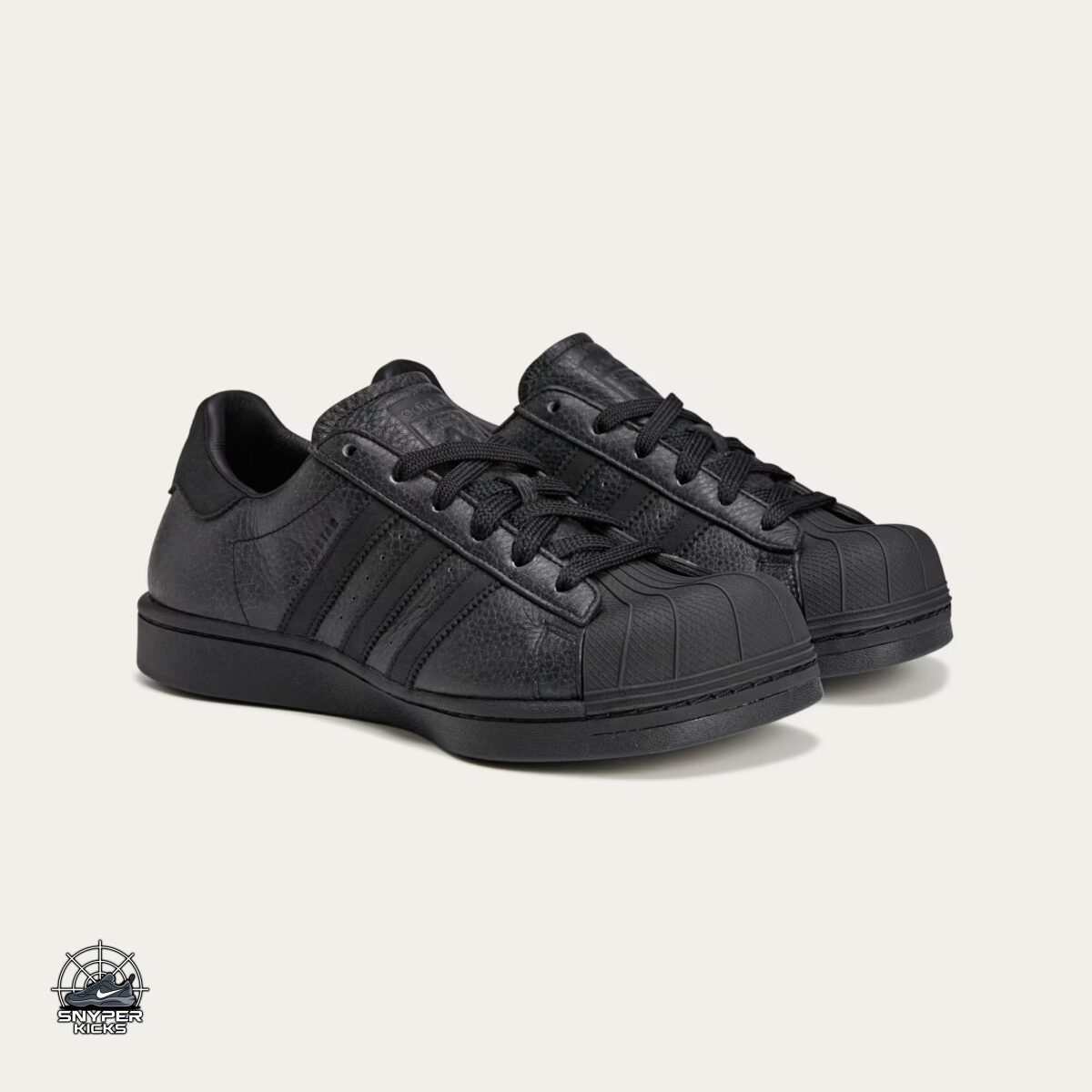 SnyperKicks's tweet image. Avavav x adidas Superstar &quot;Core Black&quot;
Colorway: Core Black/Core Black/Core Black
Style Number: 
Release Date: May 22, 2025
Price: $280
#CoreBlack #avavav #adidas #superstar