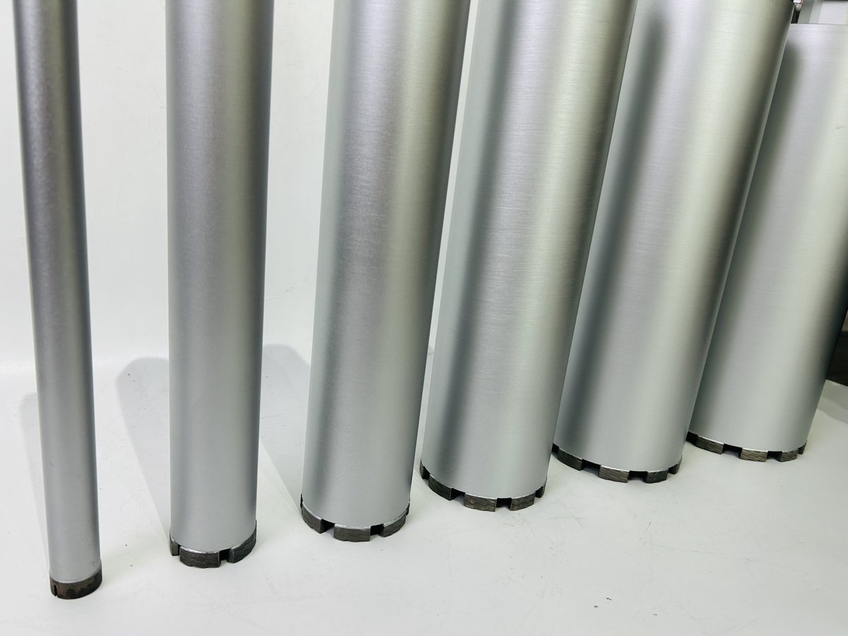 CorediamtoolsHQ's tweet image. Various sizes (1&quot;-6&quot;) of diamond core bits are here! 🔥

Meet different needs, accurate and efficient, and easily cope with various work scenarios.✨
 
Silver spray paint, you can also customize the color according to your preference!

#corebits #coredrilling #concretedrill