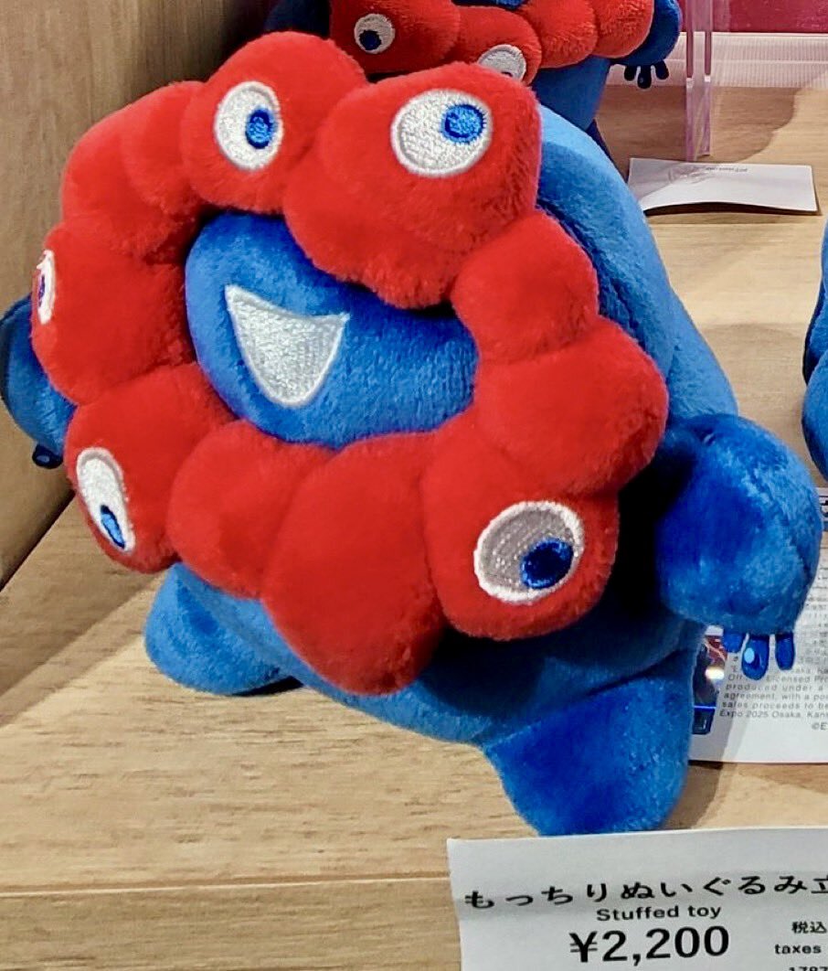 大丸梅田店で再販したら凄い勢いでなくなる「もっちりミャクミャク 立