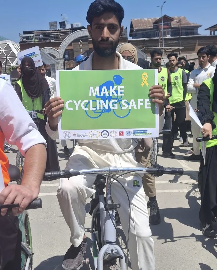 Amar Singh College Srinagar held a vibrant Walkathon and Cyclothon to mark the 8th UN Global Road Safety Week 2025! This impactful event, organized by Kashmir Road Safety Foundation,in collaboration with RTO Kashmir, Director Colleges Kashmir, Srinagar Smart City Ltd.