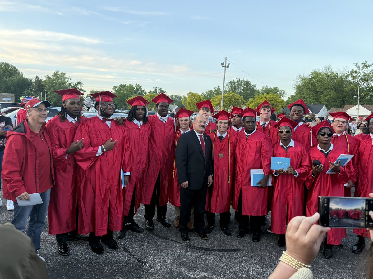 Bo Jackson (@bojackson2025) on Twitter photo #GraduatioDay2025
<a href="/OhioStateFB/">Ohio State Football</a> #Legend <a href="/CJ1two/">Cardale Jones</a>
<a href="/VASJFootball/">VASJ Vikings Football</a> <a href="/VASJHighSchool/">VASJ High School</a> #GraduatioDay2025
<a href="/OhioStateFB/">Ohio State Football</a> #Legend <a href="/CJ1two/">Cardale Jones</a>
<a href="/VASJFootball/">VASJ Vikings Football</a> <a href="/VASJHighSchool/">VASJ High School</a>