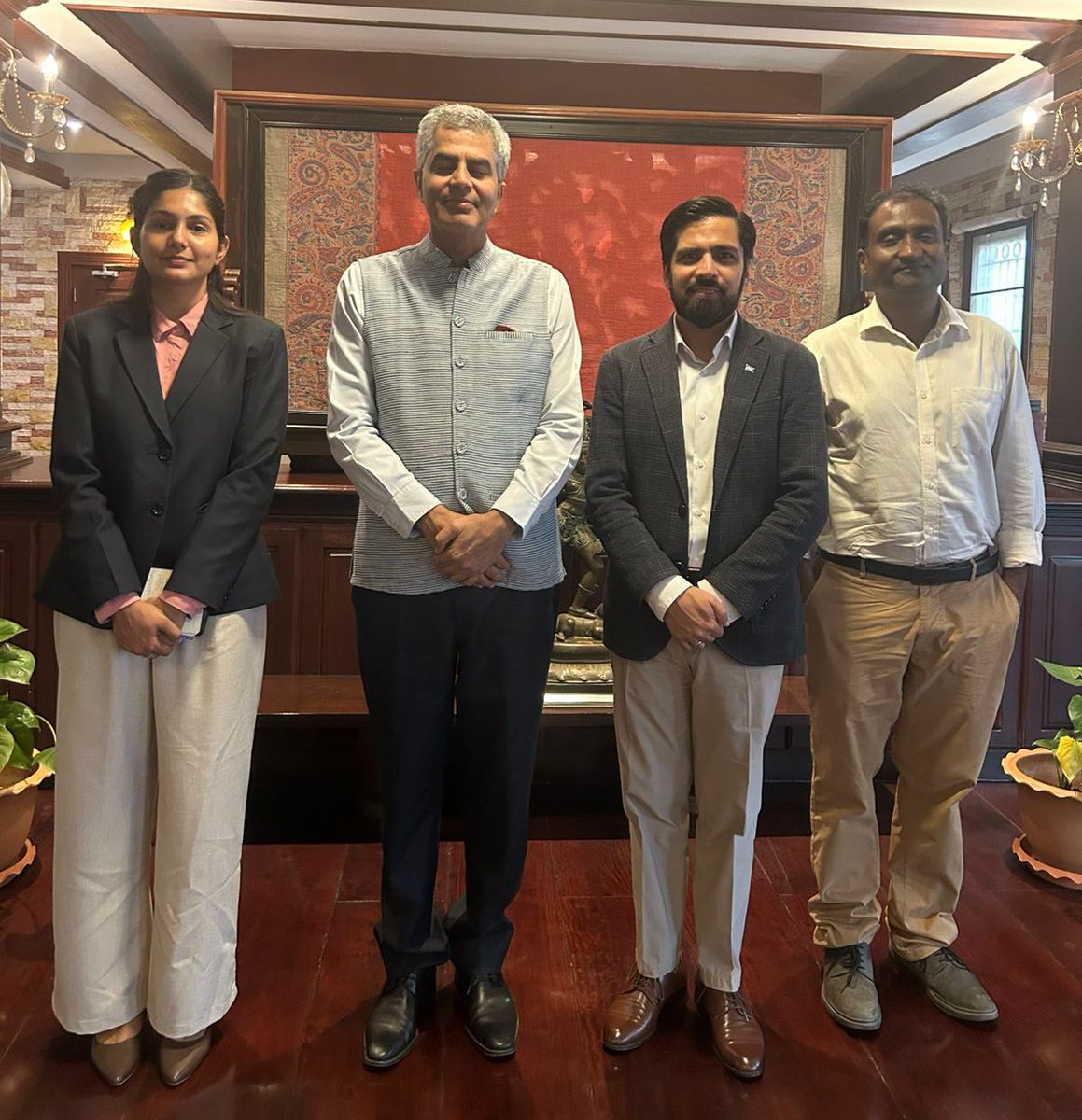 UNICEF Laos (@uniceflaos) on Twitter photo .<a href="/Bilal_Durrani_/">Bilal Durrani</a> met H.E. <a href="/yogeshwar_sangw/">Amb Yogeshwar Sangwan</a>, 🇮🇳 Ambassador to 🇱🇦, to discuss India’s support for accelerating child #nutrition in Lao PDR.
Together, we can ensure every child grows up healthy and strong. .<a href="/Bilal_Durrani_/">Bilal Durrani</a> met H.E. <a href="/yogeshwar_sangw/">Amb Yogeshwar Sangwan</a>, 🇮🇳 Ambassador to 🇱🇦, to discuss India’s support for accelerating child #nutrition in Lao PDR.
Together, we can ensure every child grows up healthy and strong.