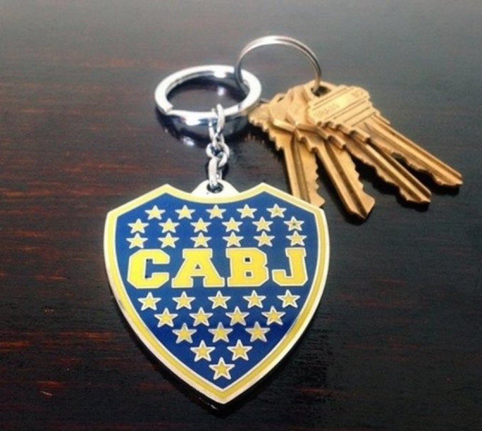 👋🏻¿Si saben de quién es esta llave nos avisan? seguro se quedó afuera, buenas noches!