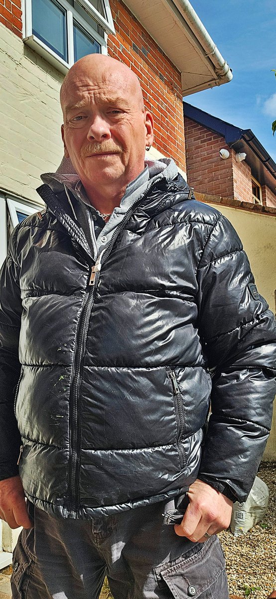 wethide's tweet image. It was cold this morning. That was my excuse....