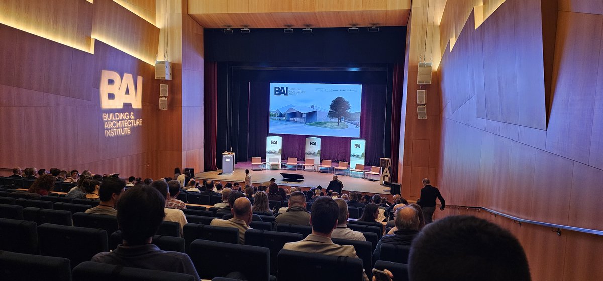 A punto de comenzar la presentación de <a href="/bai_institute/">BAI Institute</a> (centro de referencia nacional de la industrializacion de la construcción by <a href="/gob_na/">Gobierno de Navarra</a> y @mivau) en el <a href="/baluarte/">Baluarte</a> de Pamplona en el seno del #NavarraInnovarionWeek.