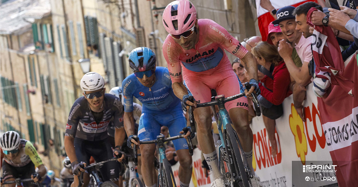 bici.PRO (@bicipro1) on Twitter photo Il viaggio in rosa di <a href="/DiegoUlissi/">Diego Ulissi</a> tornato per un giorno bambino. Prima che il <a href="/giroditalia/">Giro d'Italia</a> riparta, torniamo con il toscano al suo giorno in testa alla corsa: un premio dopo 16 anni da pro', che però non gli basta. Ora una tappa!
<a href="/XDSAstanaTeam/">XDS Astana Team</a> #bicipro
bici.pro/focus/storie/v… Il viaggio in rosa di <a href="/DiegoUlissi/">Diego Ulissi</a> tornato per un giorno bambino. Prima che il <a href="/giroditalia/">Giro d'Italia</a> riparta, torniamo con il toscano al suo giorno in testa alla corsa: un premio dopo 16 anni da pro', che però non gli basta. Ora una tappa!
<a href="/XDSAstanaTeam/">XDS Astana Team</a> #bicipro
bici.pro/focus/storie/v…