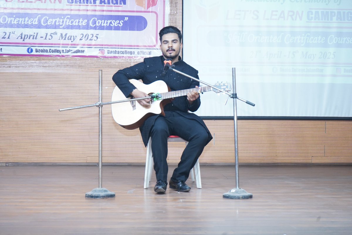 dcj_official's tweet image. #DoabaCollegeJalandhar organized 12th Edition of Annual ‘Let’s Learn Campaign’ exclusively for school students. In this campaign six Skill Oriented Certificate Courses/ workshops were offered to students. .
#SkillDevelopmentCourse #SkillCourses2025  #PrincipalPardeepBhandari