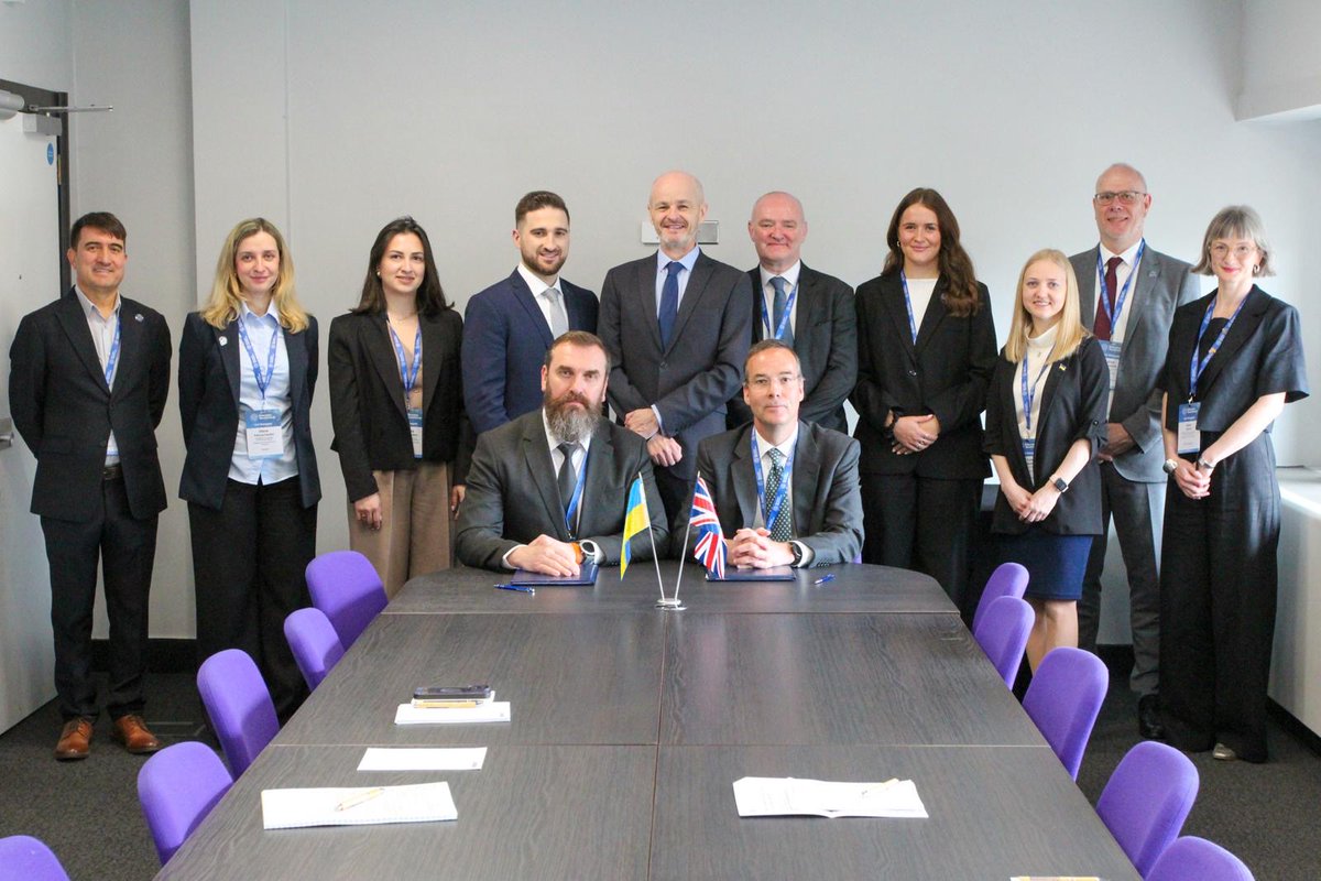 At the Education World Forum (#EWF) in London, on behalf of the British Council I signed an agreement with Ukrainian Minister of Education and Science, Oken Lisovyi, to continue our partnership and collaboration around the Ukrainian education system with a focus on schools,